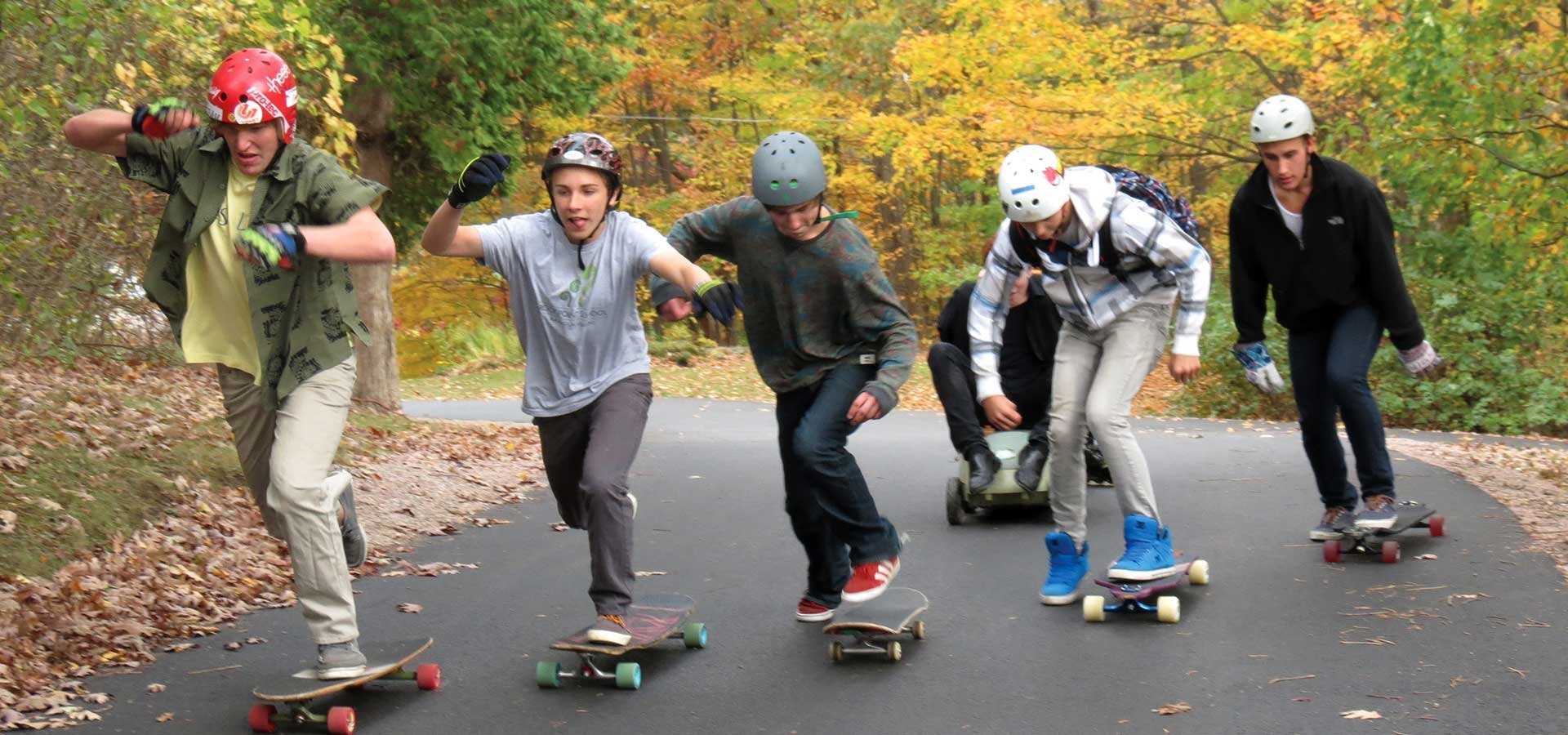 skateboarders-at-rock-point-school_9236